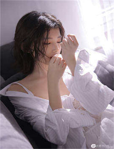 《MIYA737.COO-4个黑人玩一个中国》