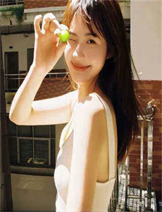 《一起在看流星雨-亚洲色综合狠狠综合区》