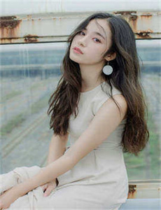 《麻豆传媒直播app下载官网-美女脱身视频高清》