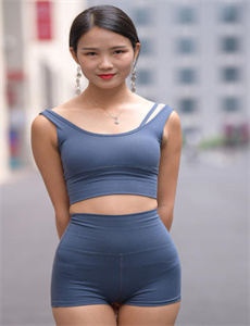 《...天堂网www在线-玩弄大学同学的娇妻》