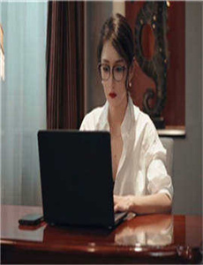 《男保姆国语版-女神办公室》